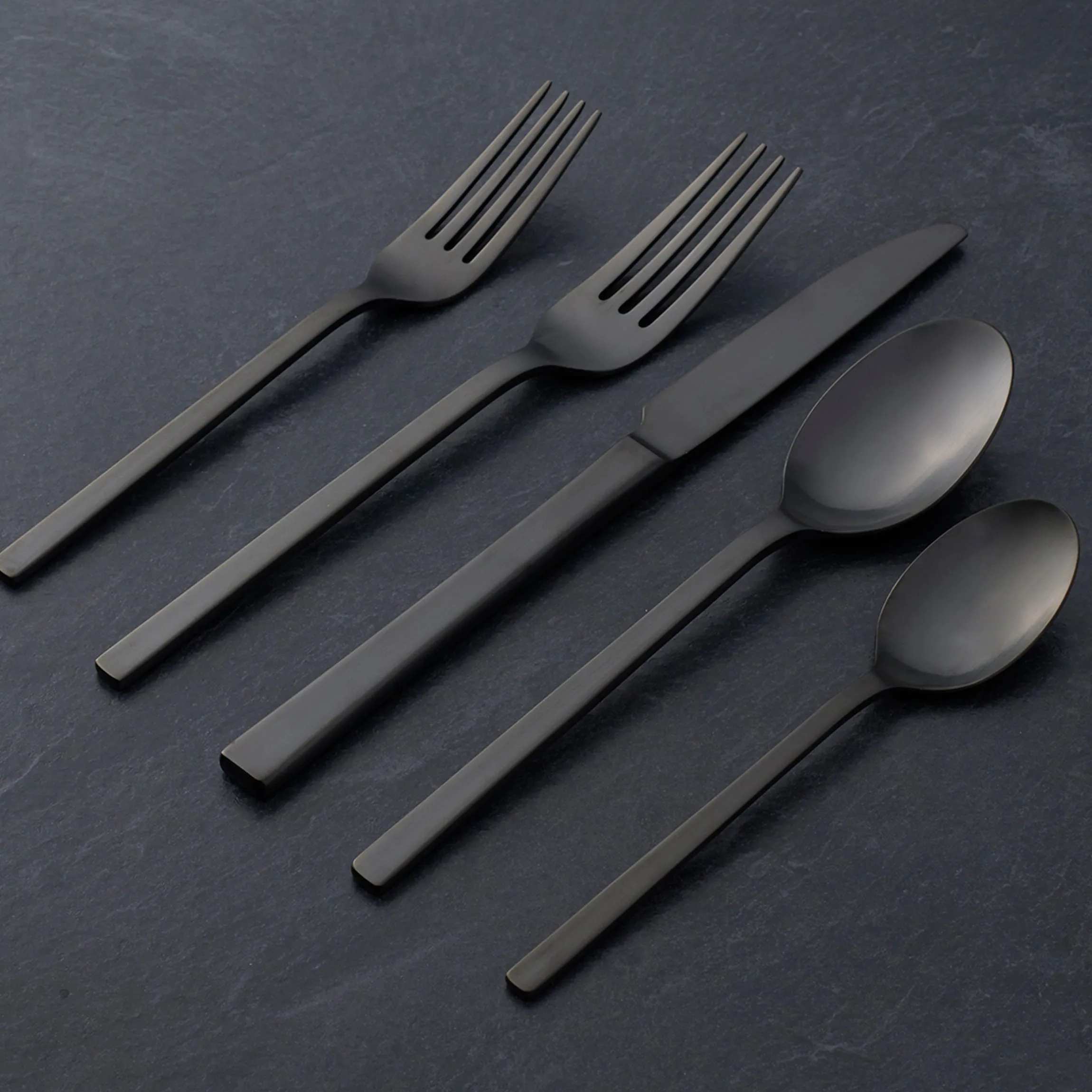 Allay Midnight 20-Piece Flatware Set