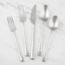 Almada 20-Piece Flatware Set