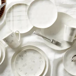 Bay Colors White Dinner Plates, Set of 4