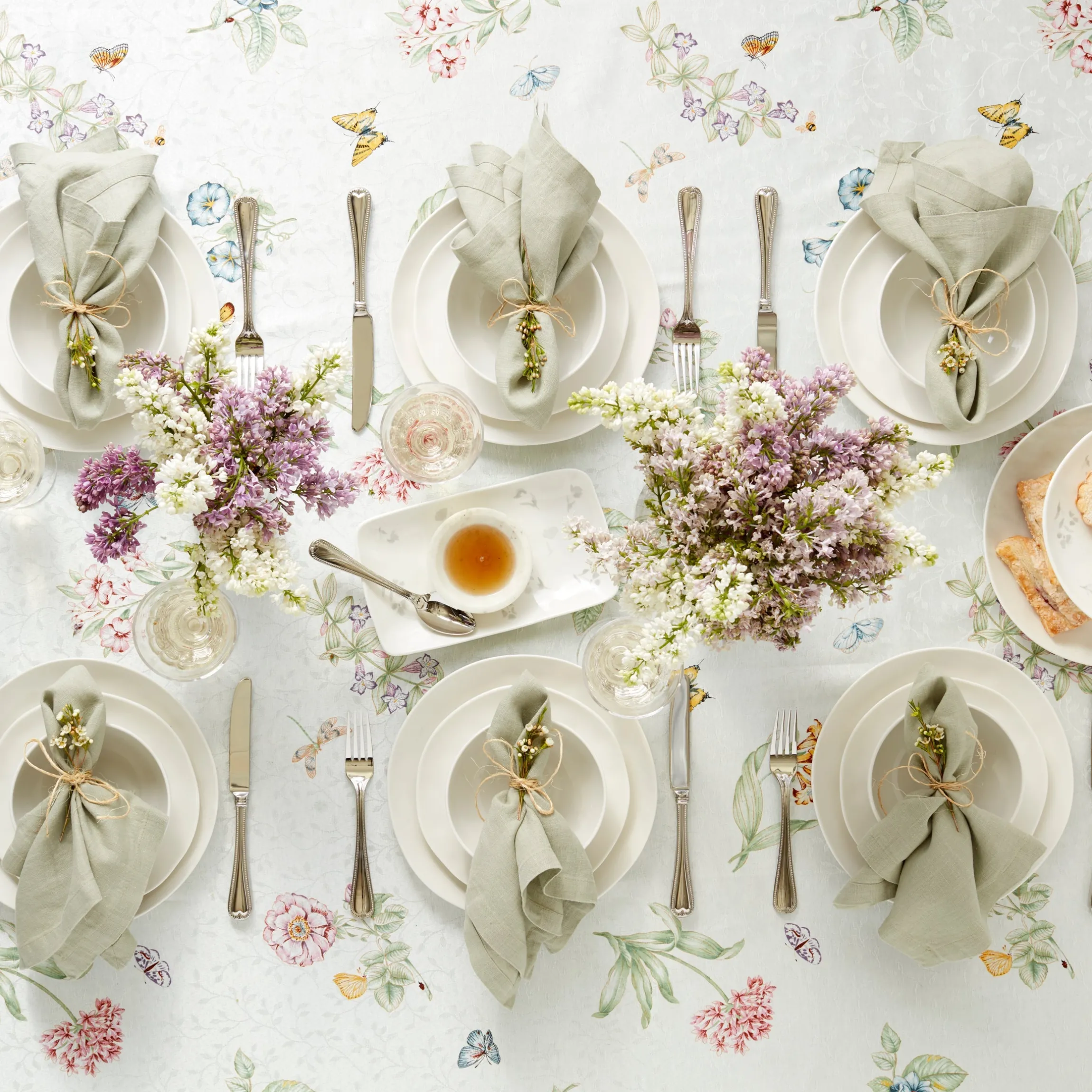 Bay Colors White Dinner Plates, Set of 4