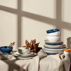 Bay Colors White 12-Piece Dinnerware Set