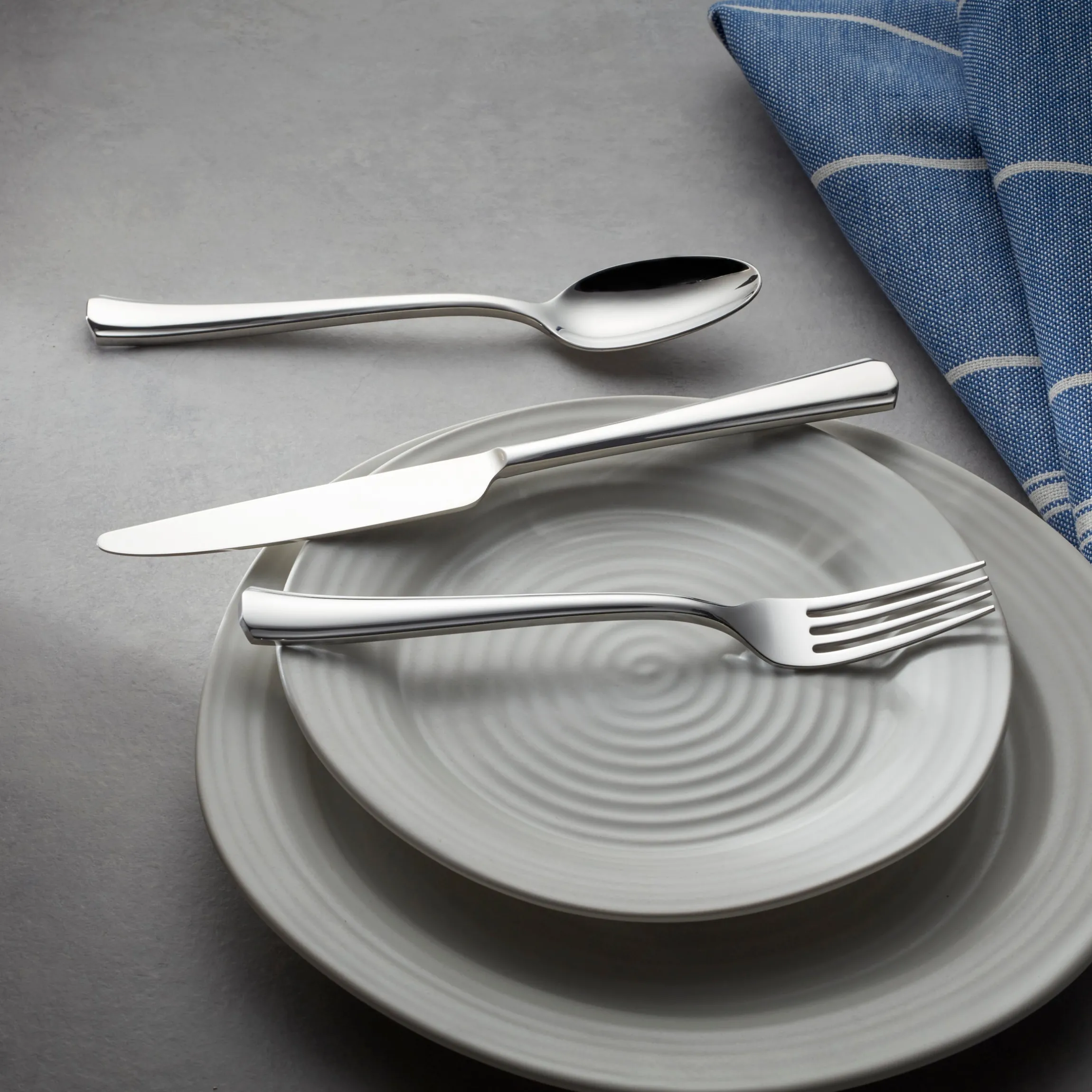 Bleeker 20-Piece Flatware Set