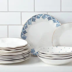 Blue Bay White Dinner Plates, Set of 4
