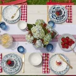 Blue Bay White Dinner Plates, Set of 4