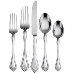 Boutonniere 20-Piece Flatware Set