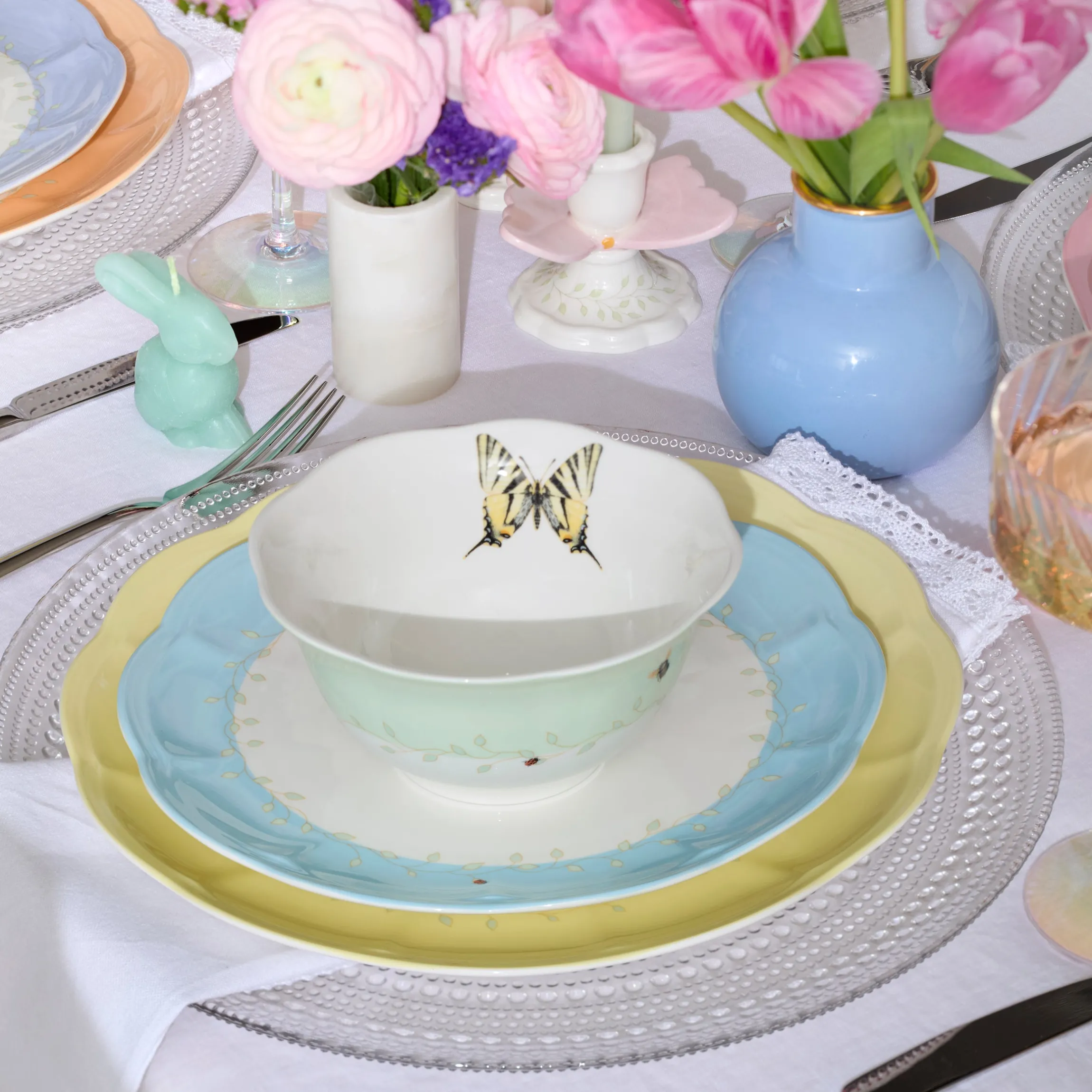Butterfly Meadow Colors 18-Piece Dinnerware Set