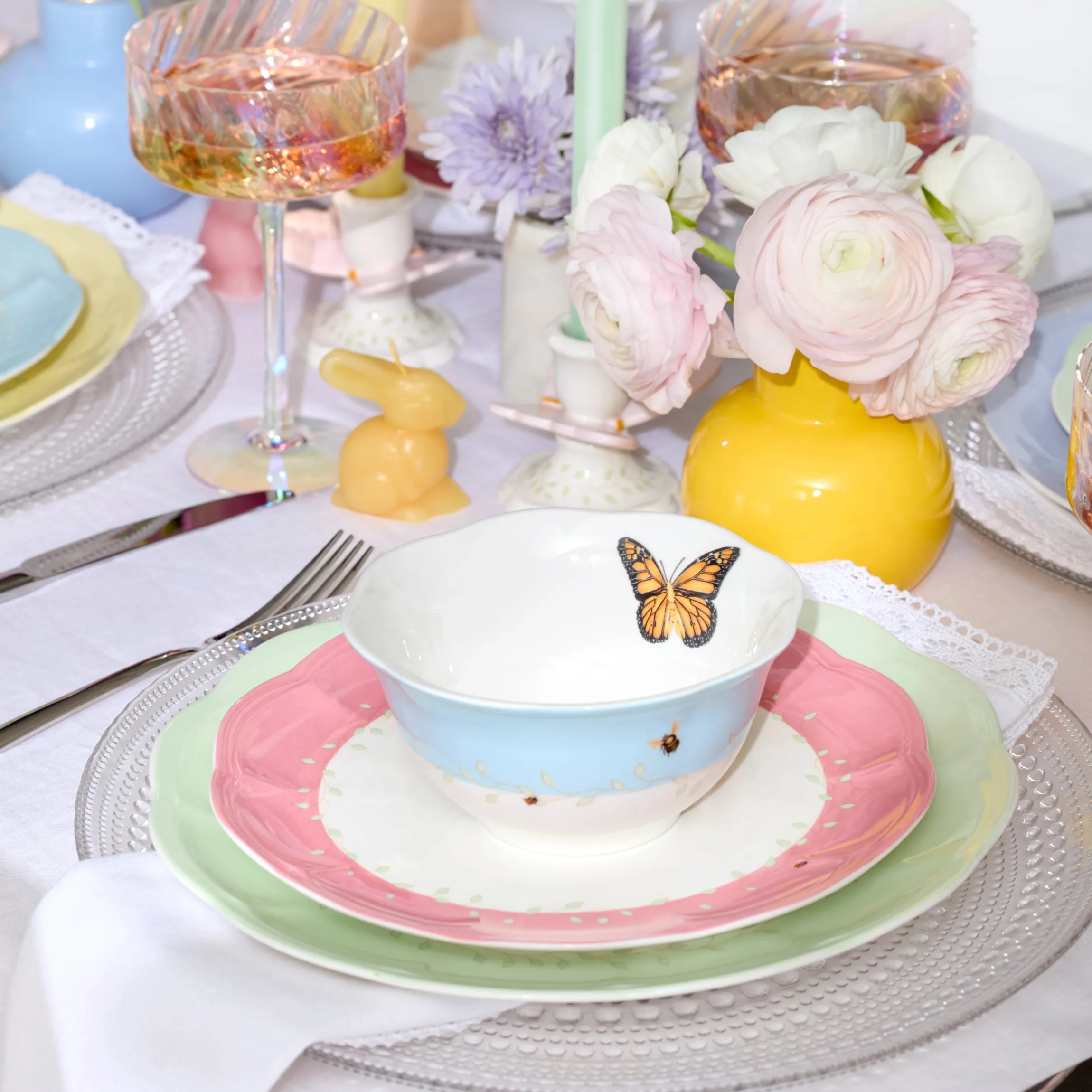 Butterfly Meadow Colors 18-Piece Dinnerware Set