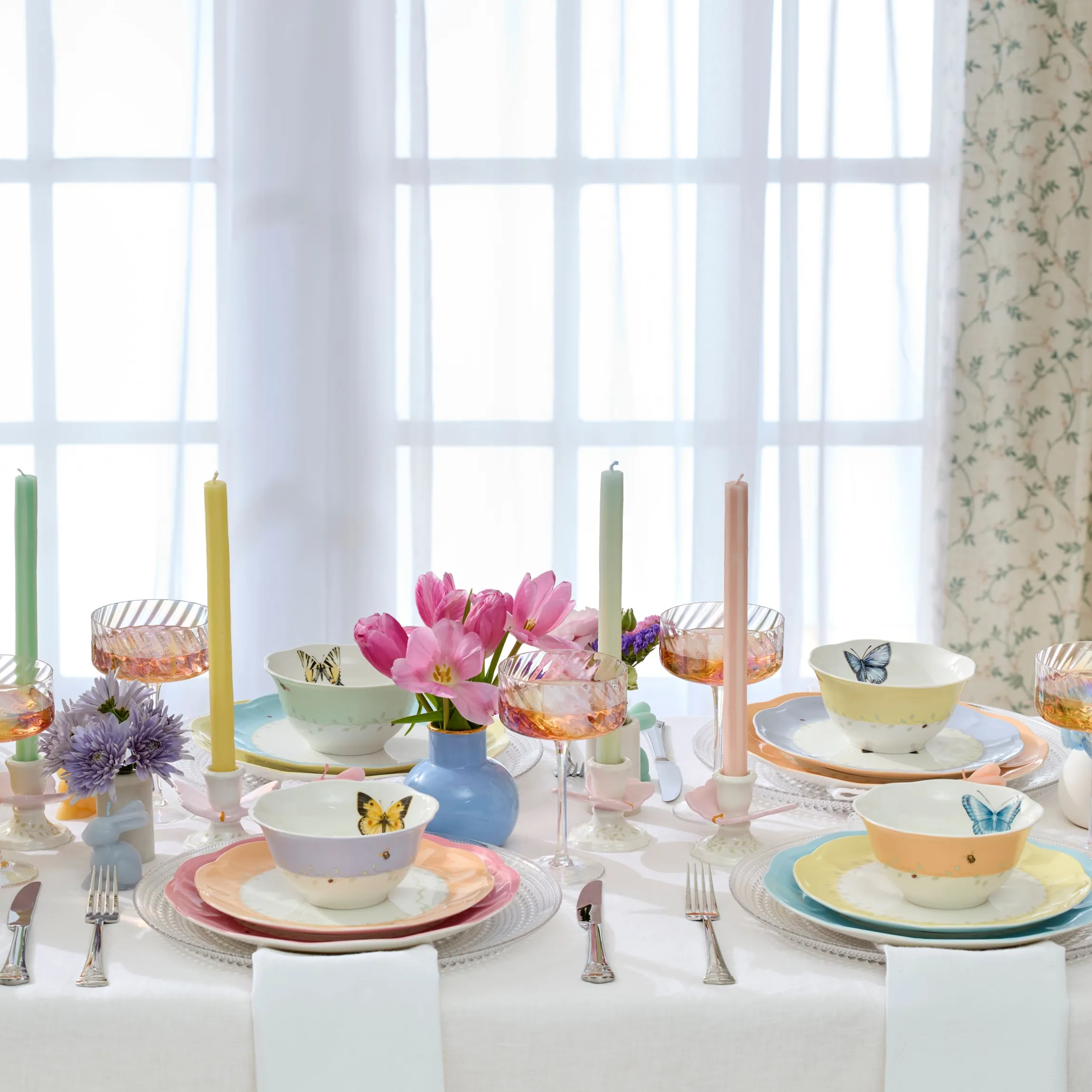 Butterfly Meadow Colors 18-Piece Dinnerware Set