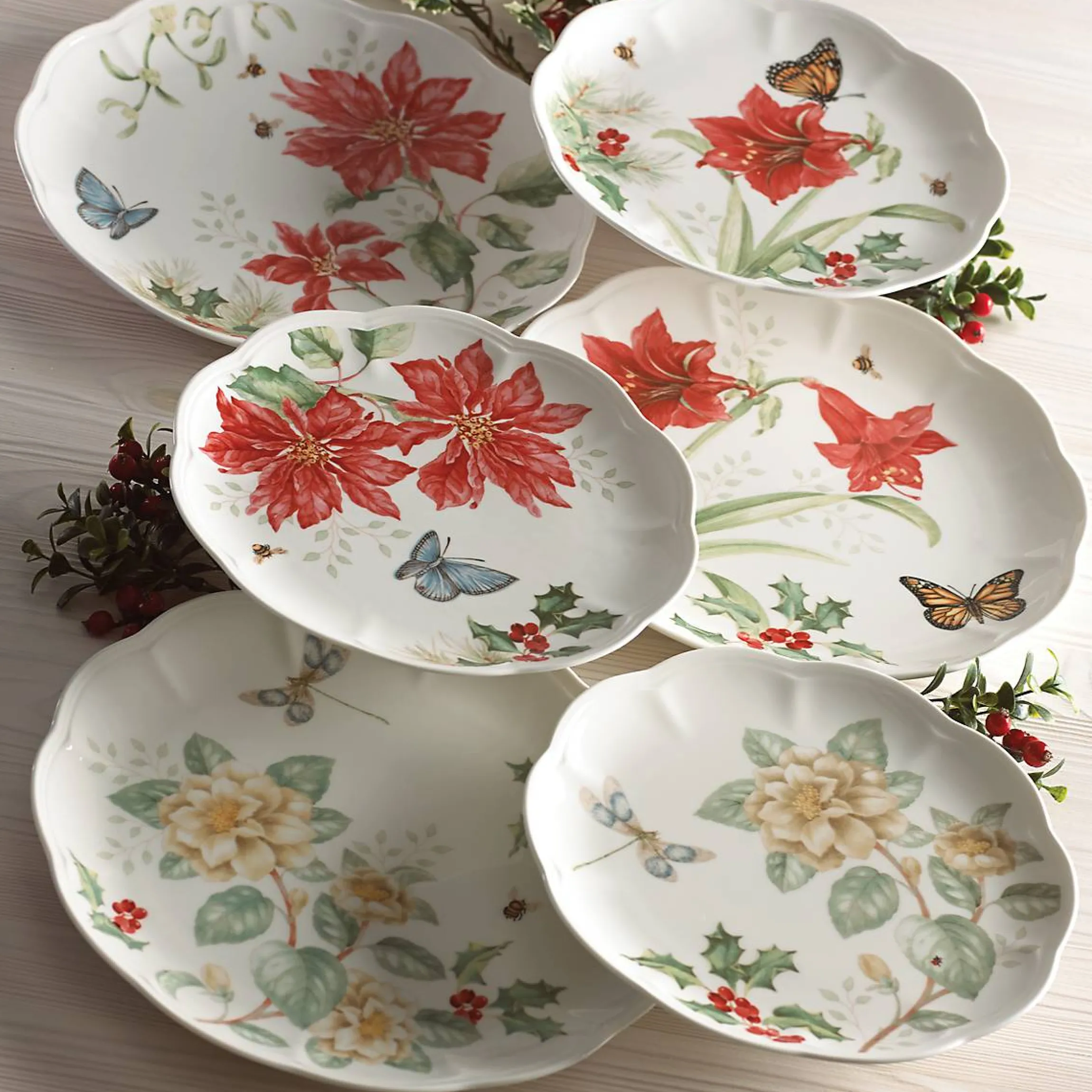 Butterfly Meadow Holiday 18-Piece Dinnerware Set