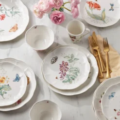 Butterfly Meadow 24-Piece Dinnerware Set
