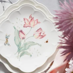 Butterfly Meadow Square 18-Piece Dinnerware Set