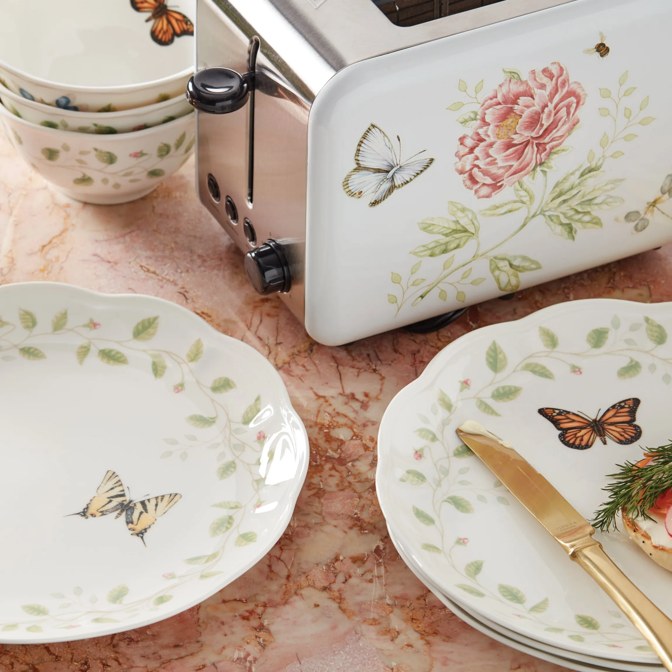 Butterfly Meadow Vines Rice Bowls, Set of 4