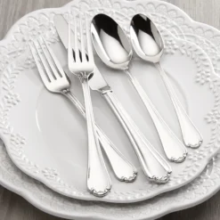 Chelse Muse 65-Piece Flatware Set