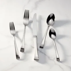 Federal Platinum 20-Piece Flatware Set