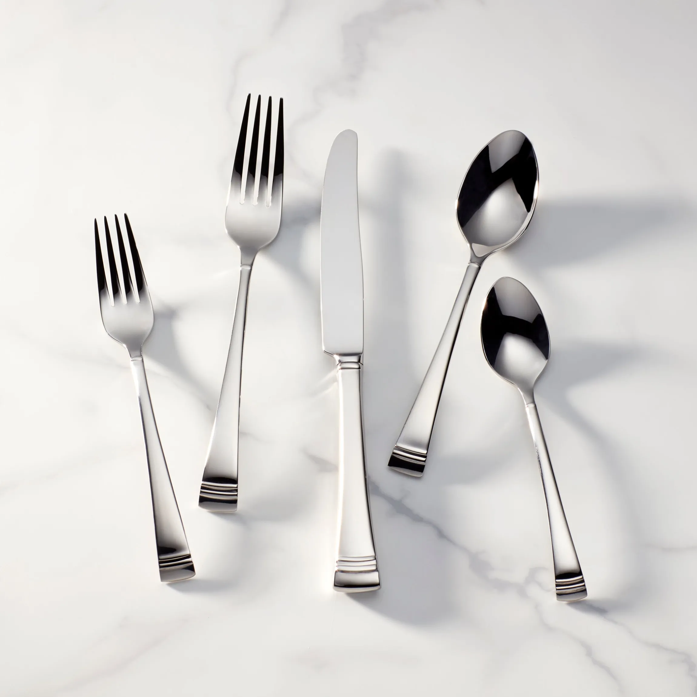 Federal Platinum 20-Piece Flatware Set