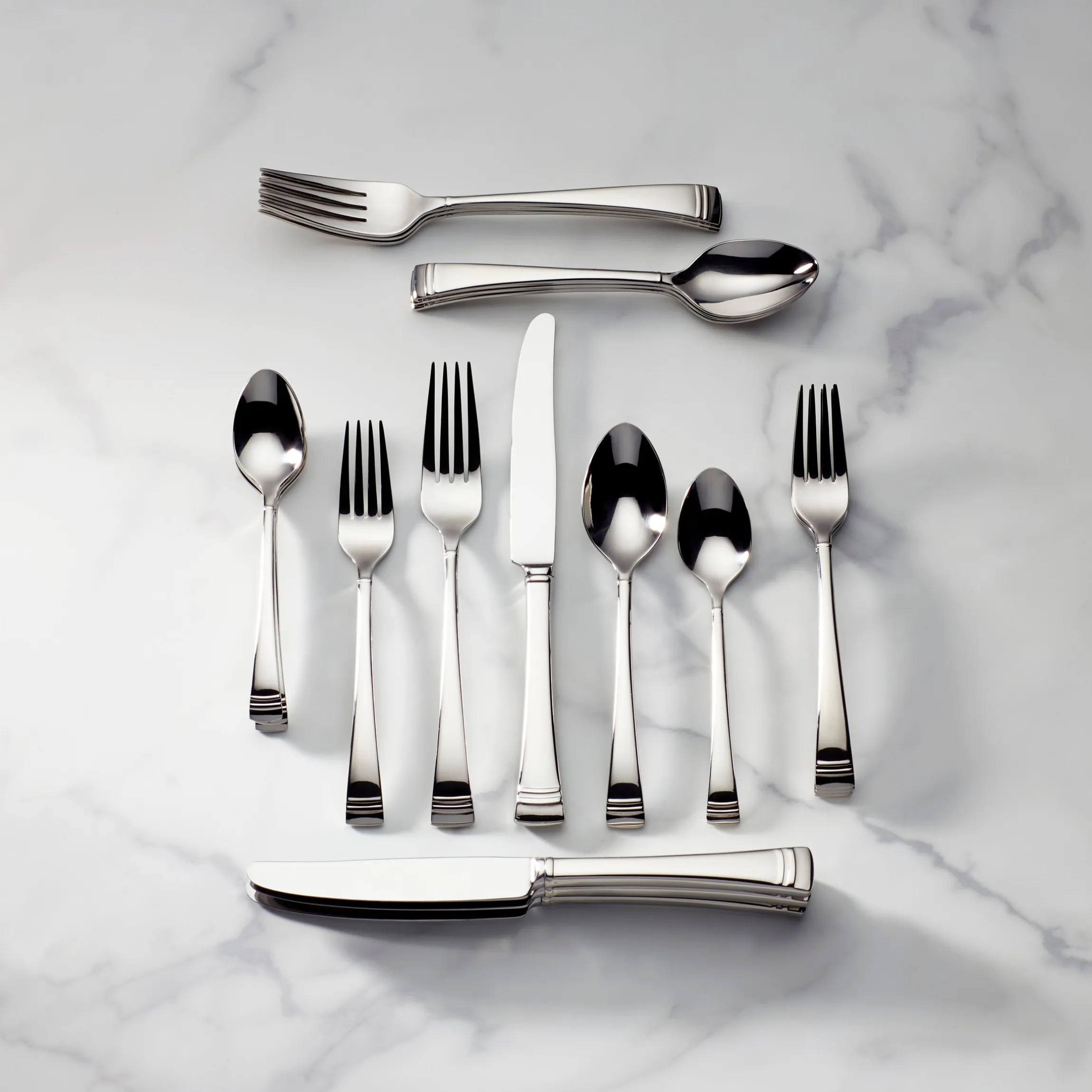 Federal Platinum 20-Piece Flatware Set