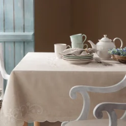 French Perle Linen 60x102 Tablecloth