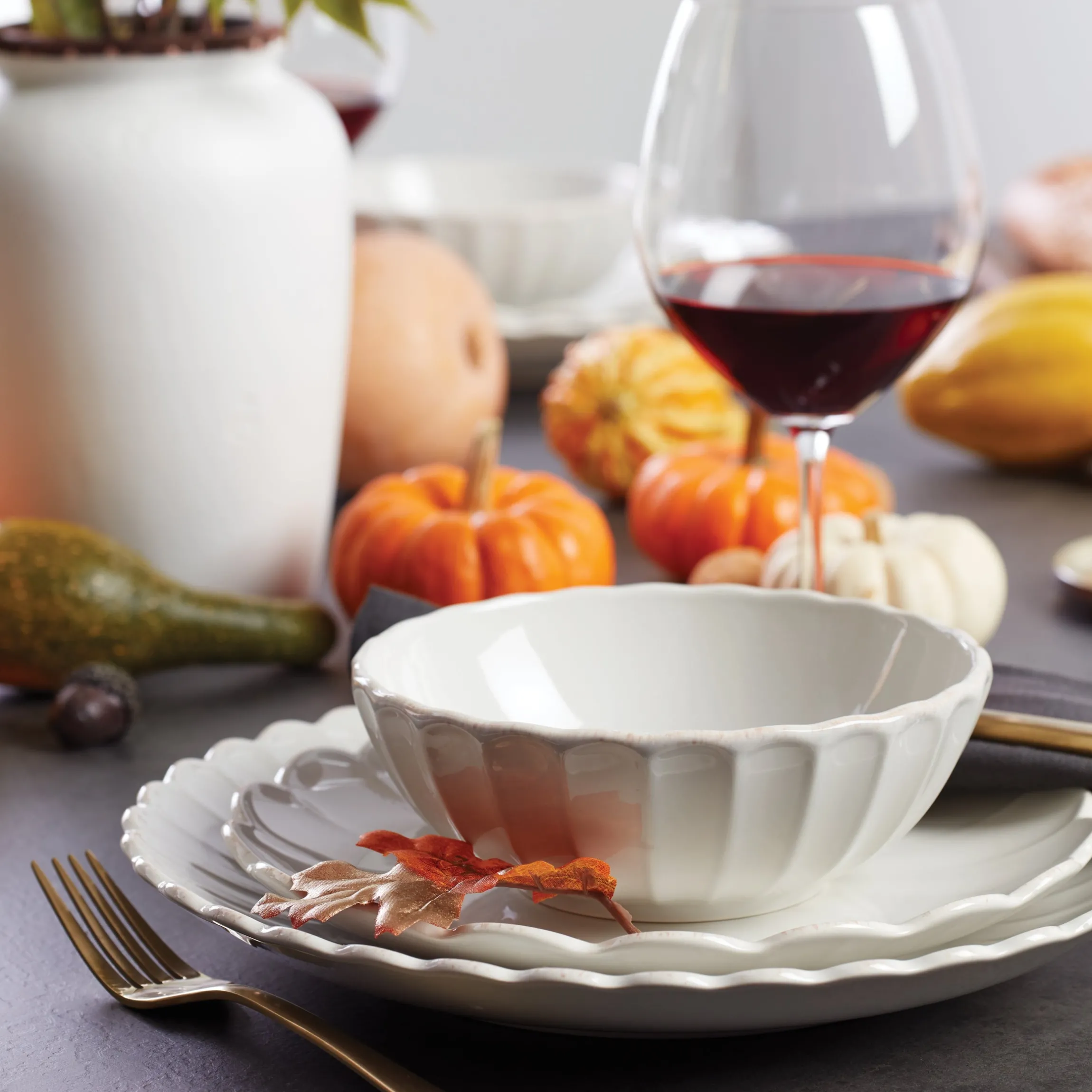French Perle Scallop White 12-Piece Dinnerware Set