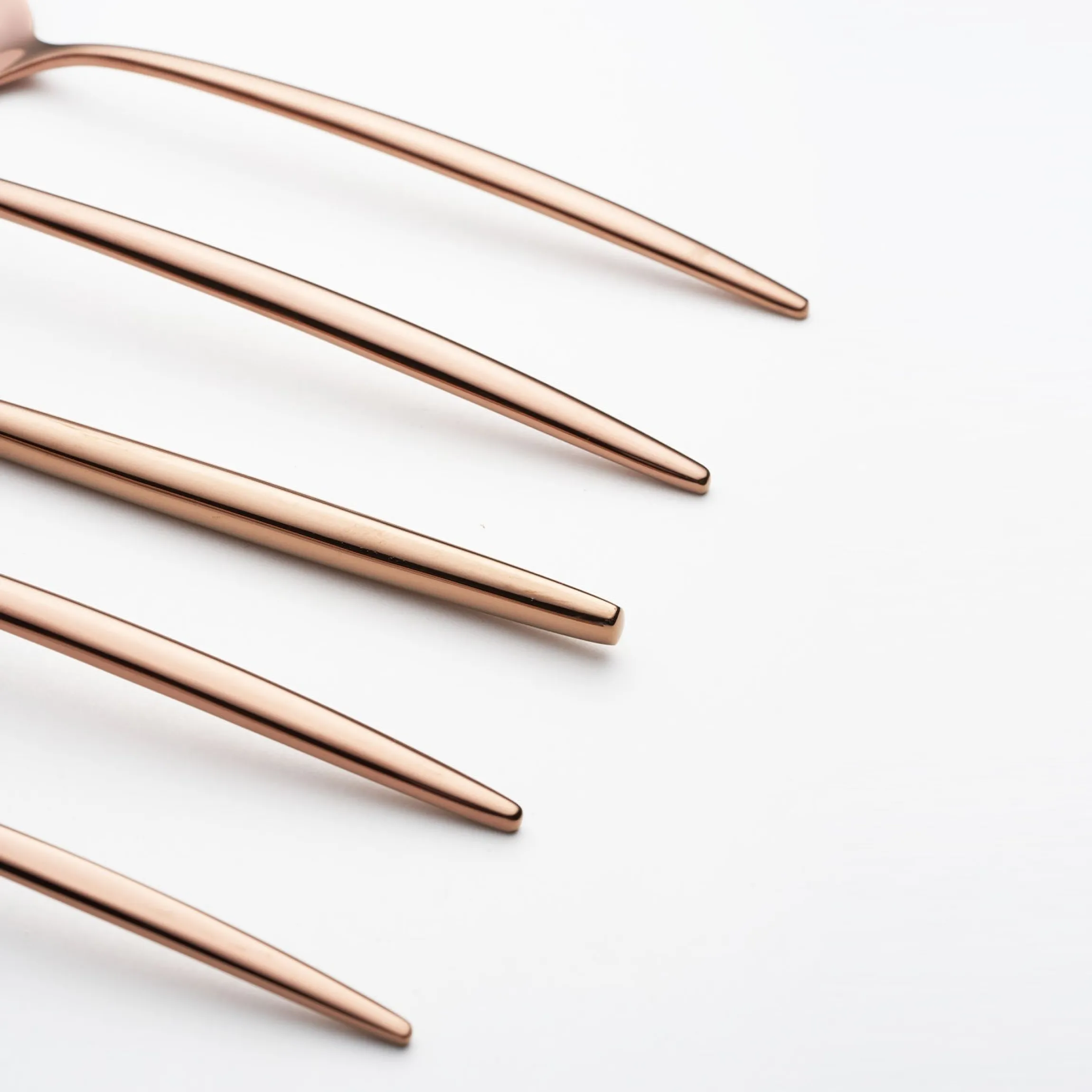 Gaze Copper Mirror 20-Piece Flatware Set