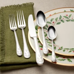Holiday 65-Piece Flatware Set