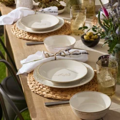 Homespun 16-Piece Dinnerware Set
