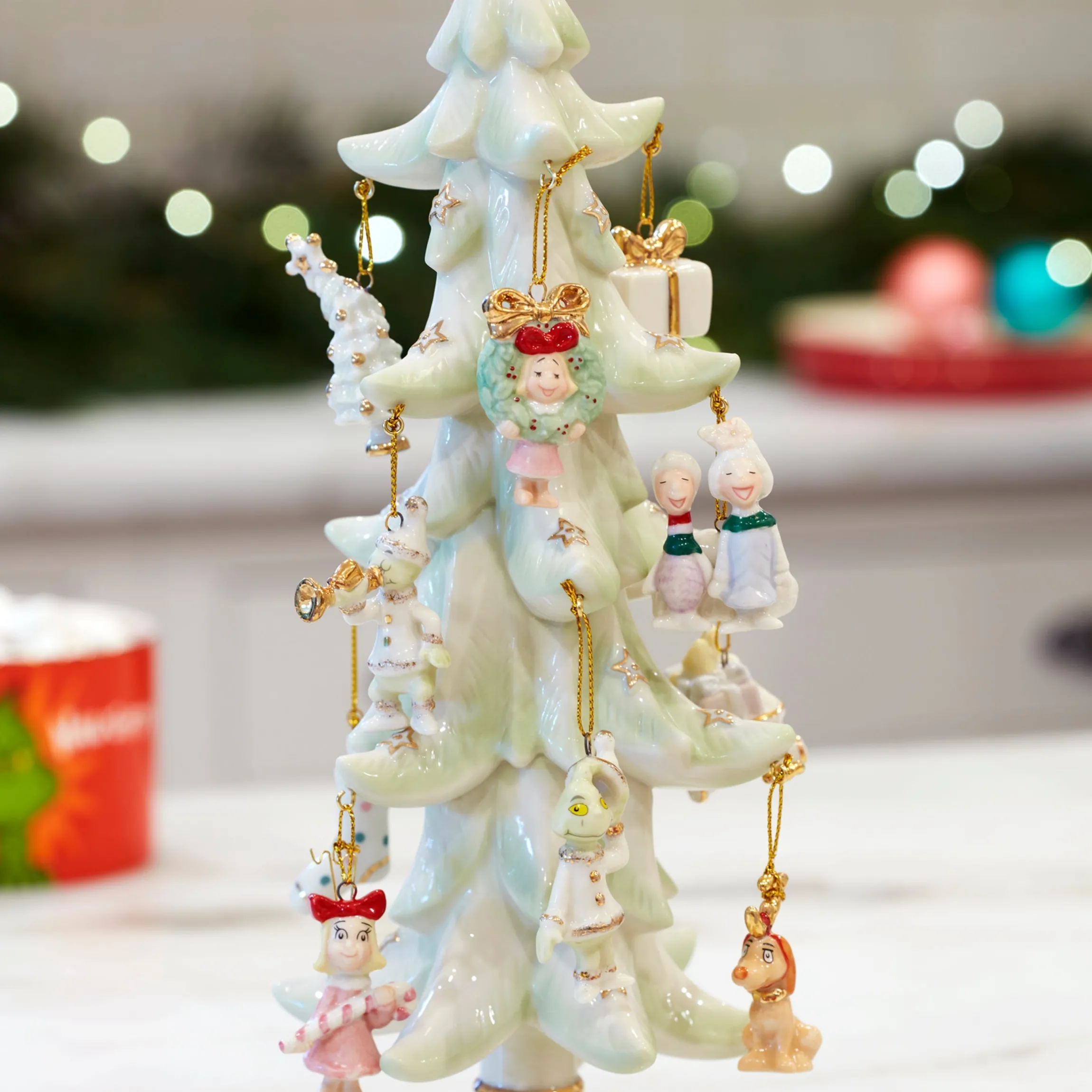 How The Grinch Stole Christmas 12-Piece Ornament & Tree Set
