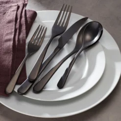 Kenbrook Black Vintage 20-Piece Flatware Set