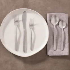Lorenn Sand 20-Piece Flatware Set