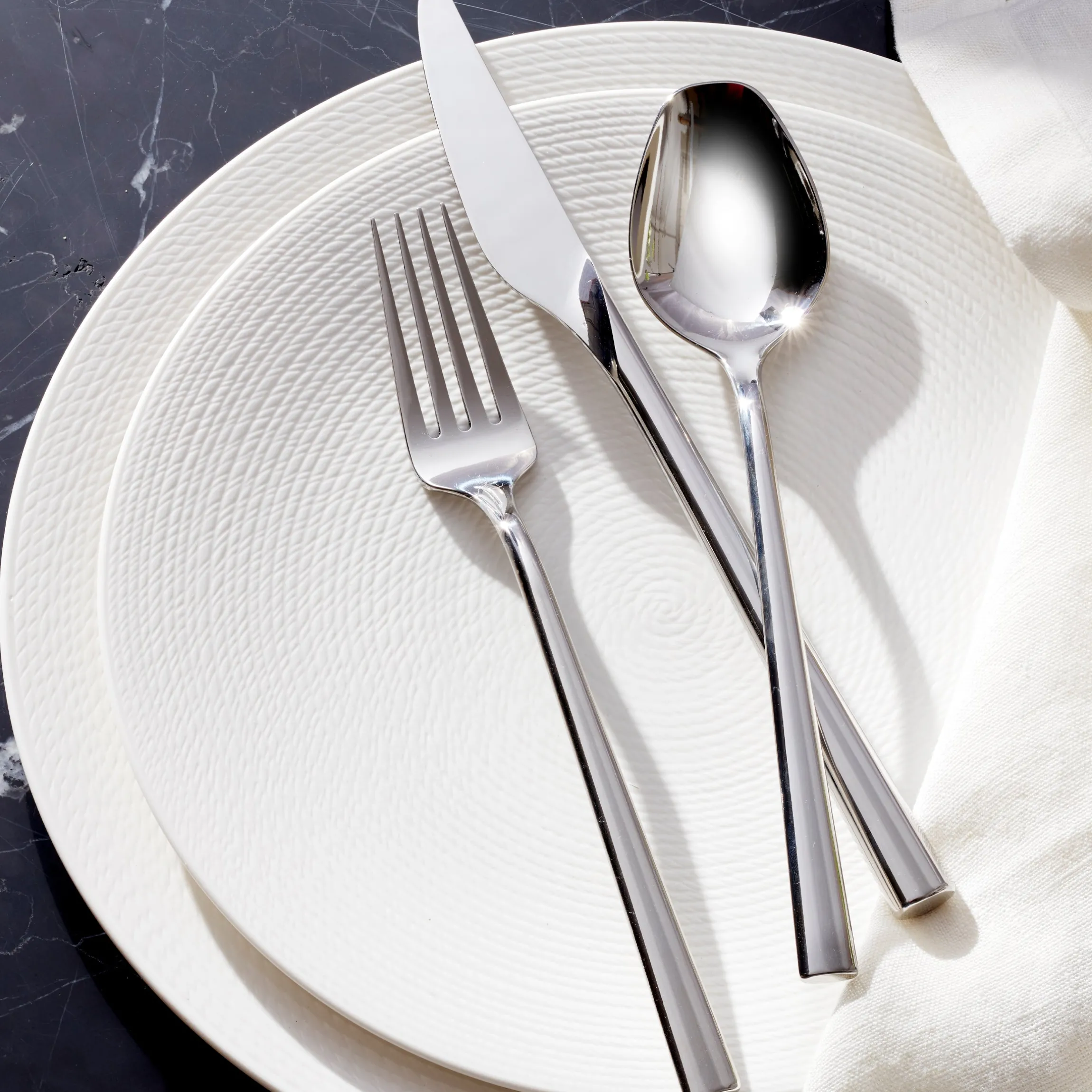 LX Collective 26-Piece Flatware Set