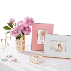 Make It Pop Pink 4x6 Photo Frame