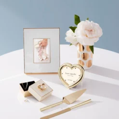 Make It Pop White 4x6 Photo Frame