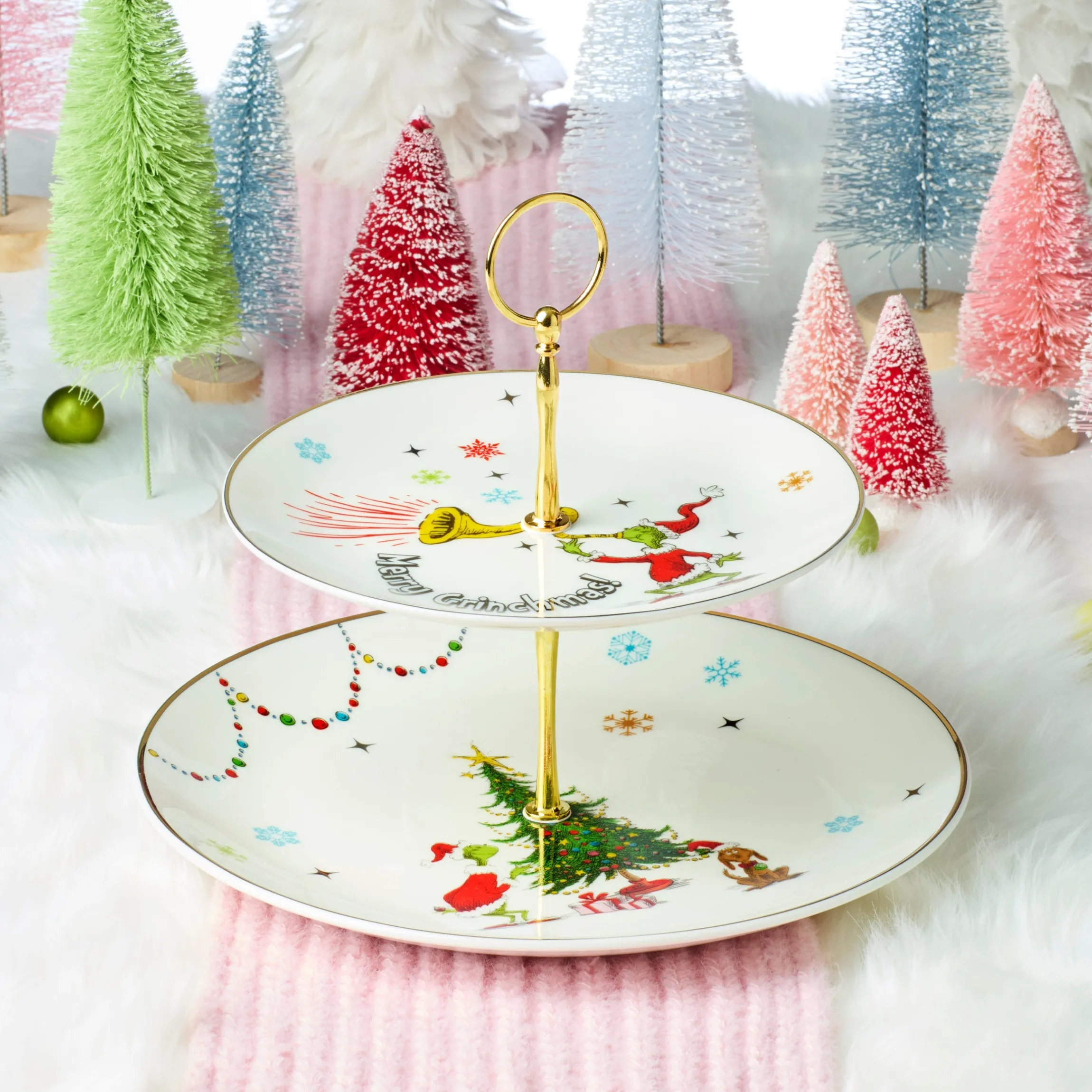 Merry Grinchmas 2-Tiered Server