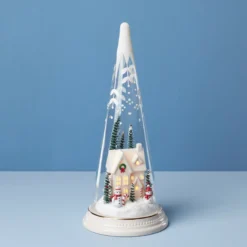 Merry & Magical Farmhouse Scene