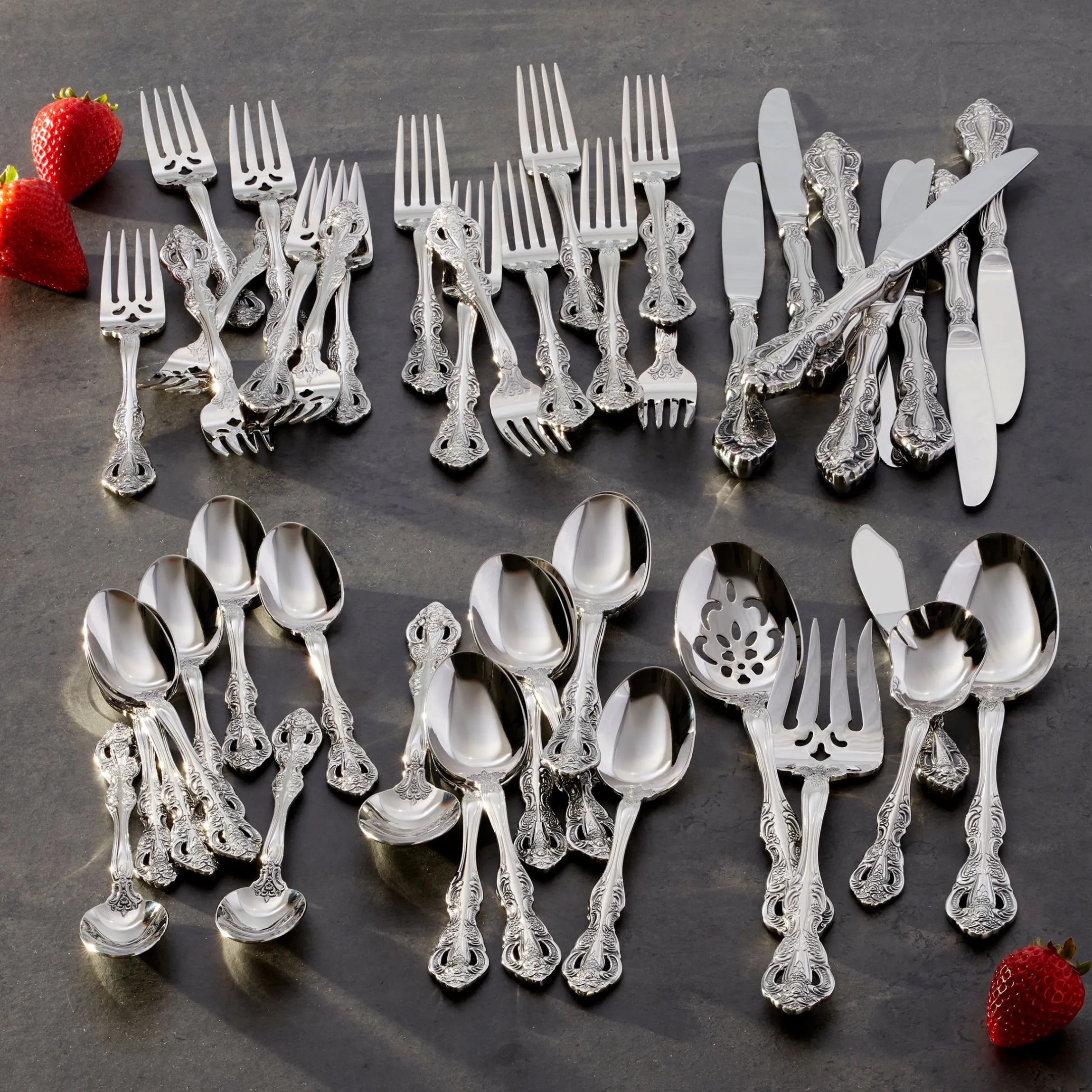 Michelangelo 45-Piece Flatware Set