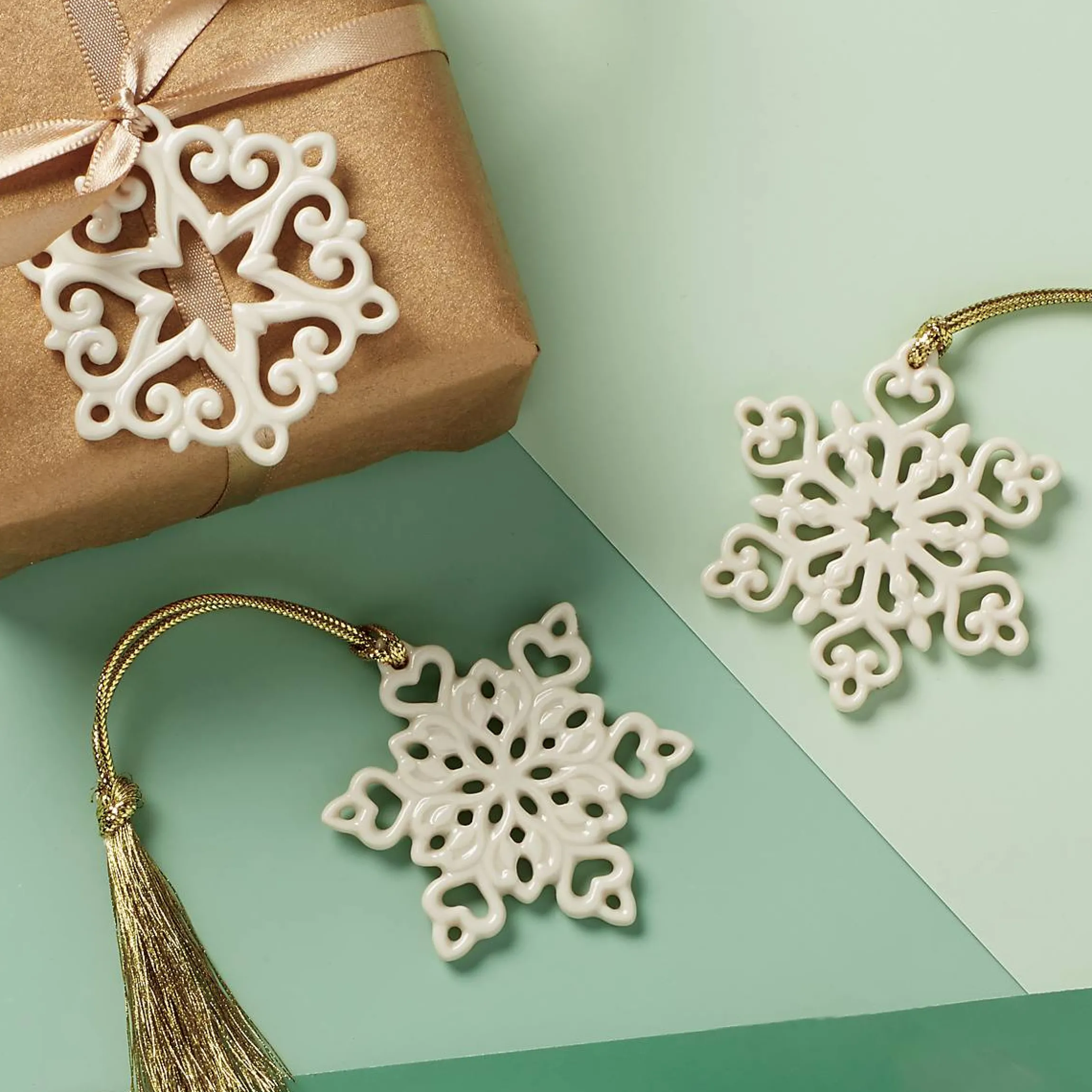 Mini Snowflake 3-Piece Ornament Set
