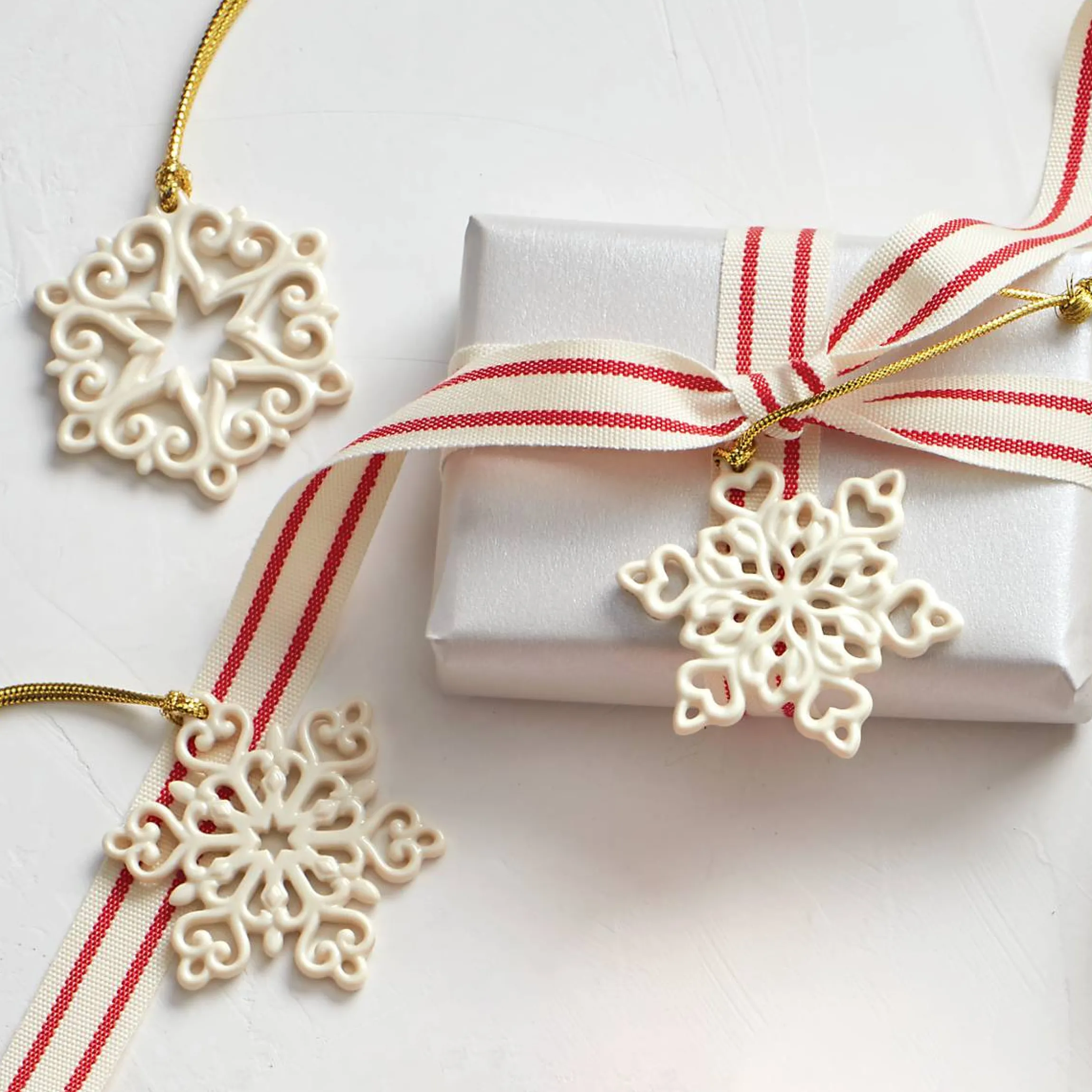 Mini Snowflake 3-Piece Ornament Set