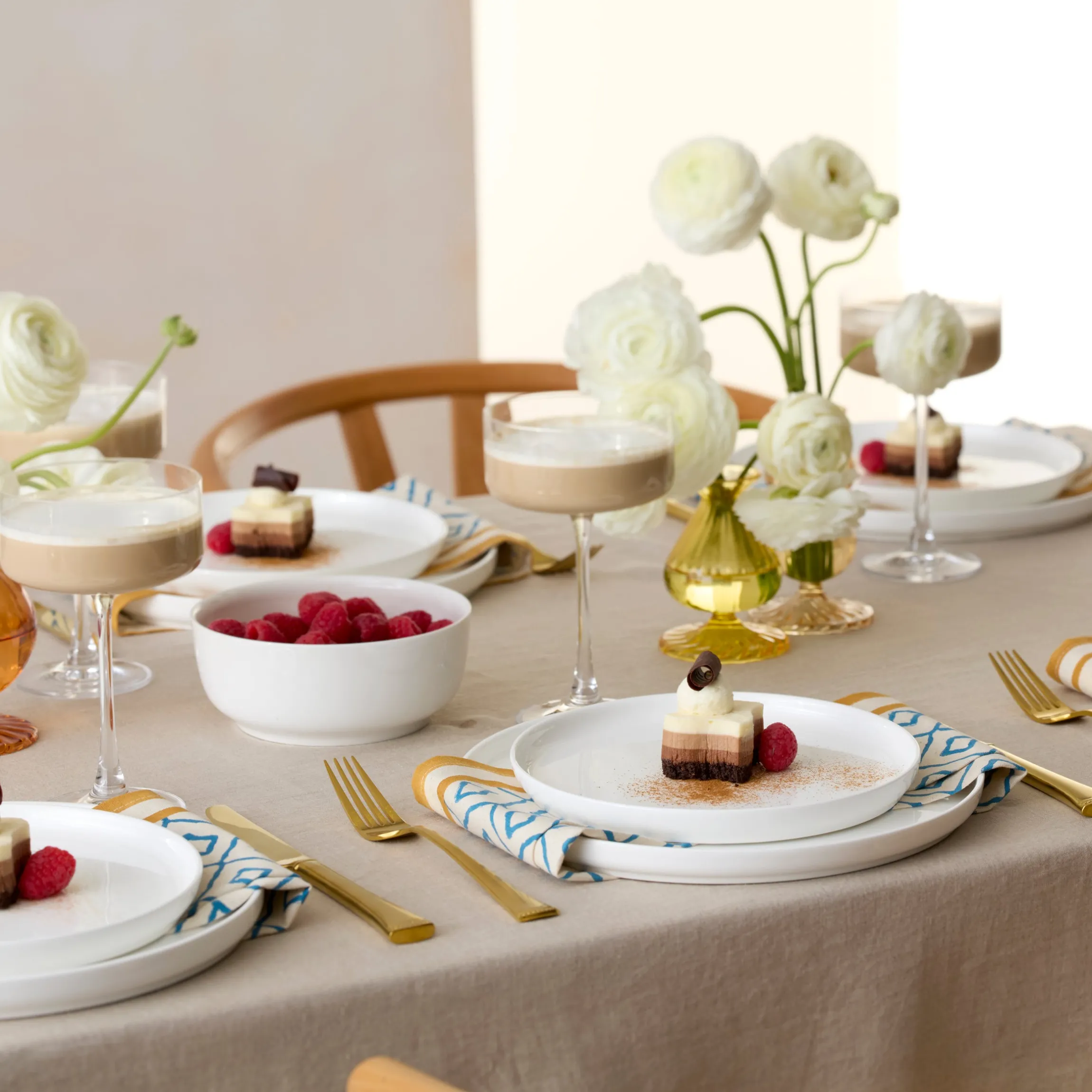 Modern White 18-Piece Dinnerware Set