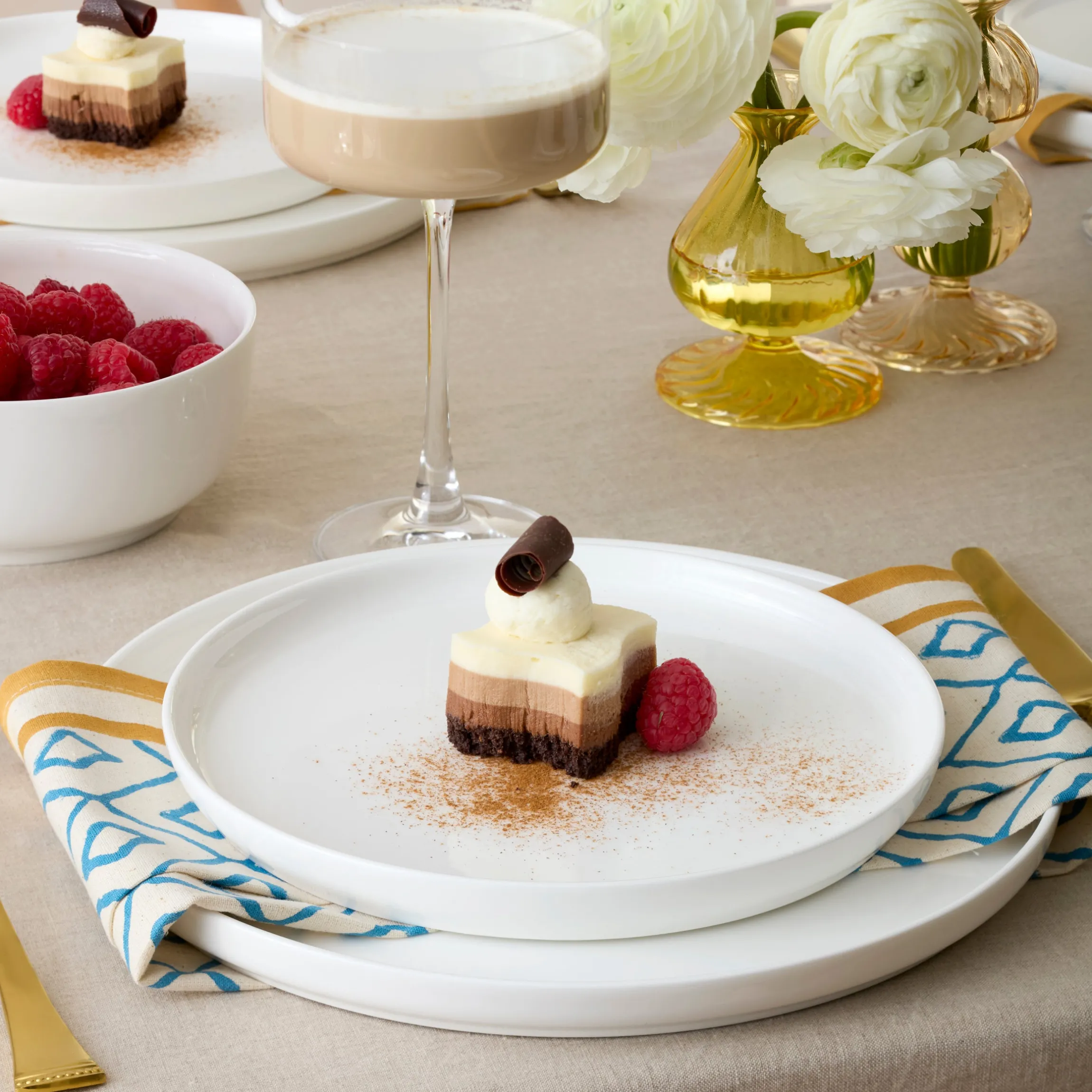 Modern White 18-Piece Dinnerware Set