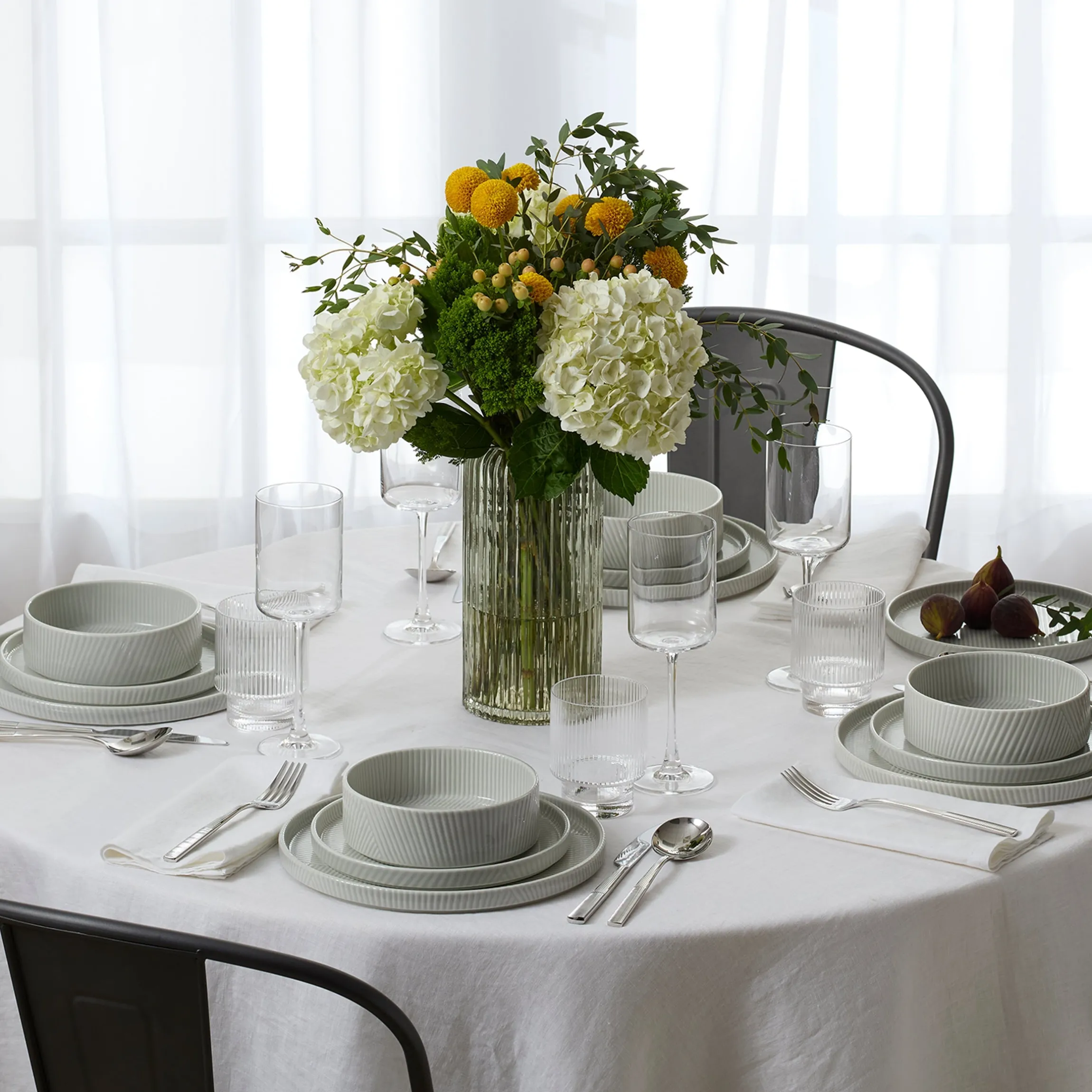 Modulus Vapor 18-Piece Dinnerware Set