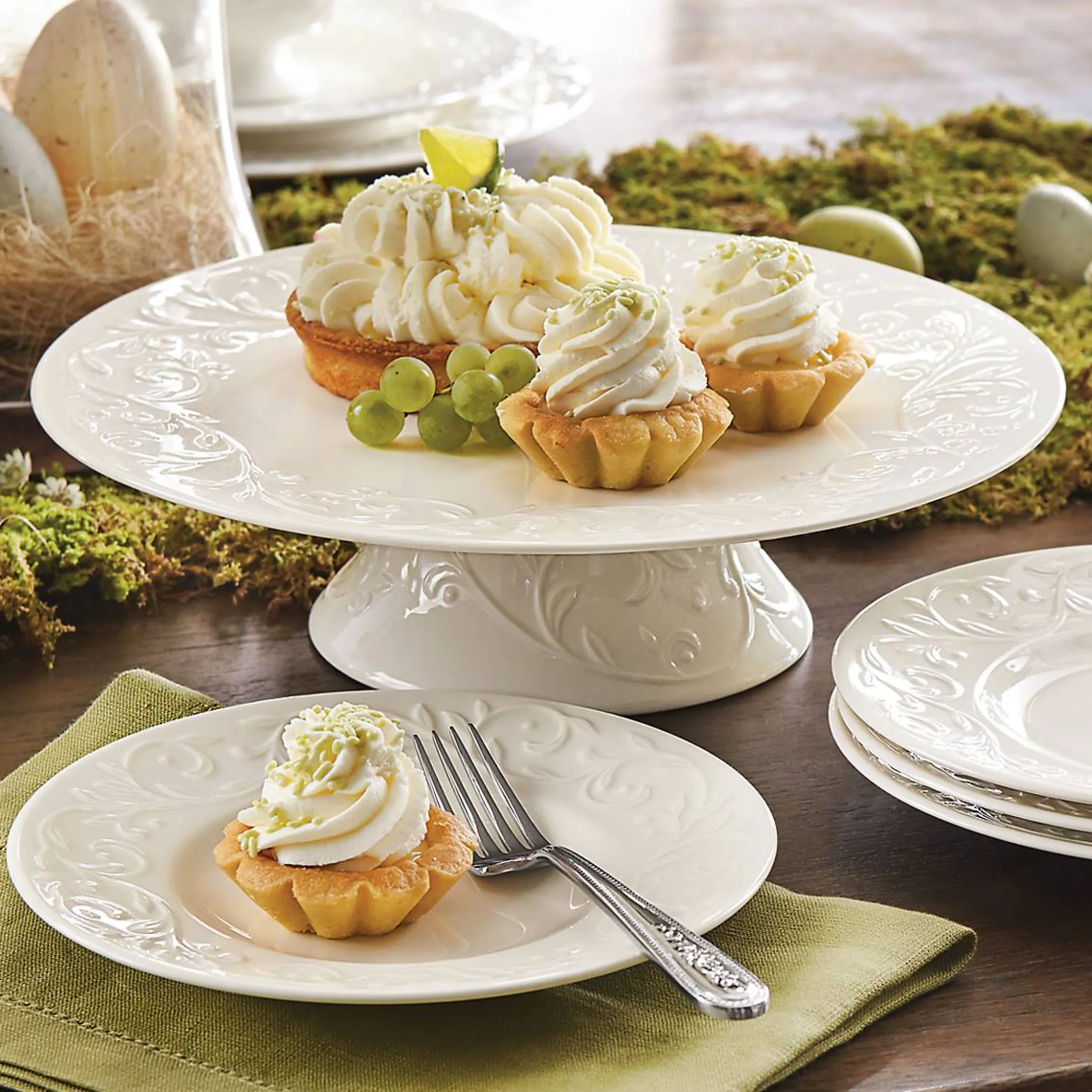 Opal Innocence Carved 4-Piece Plate Set