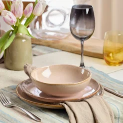 Organic Shades Clay 12-Piece Dinnerware Set