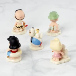 Peanuts 5-Piece Beach Party Figurine Set