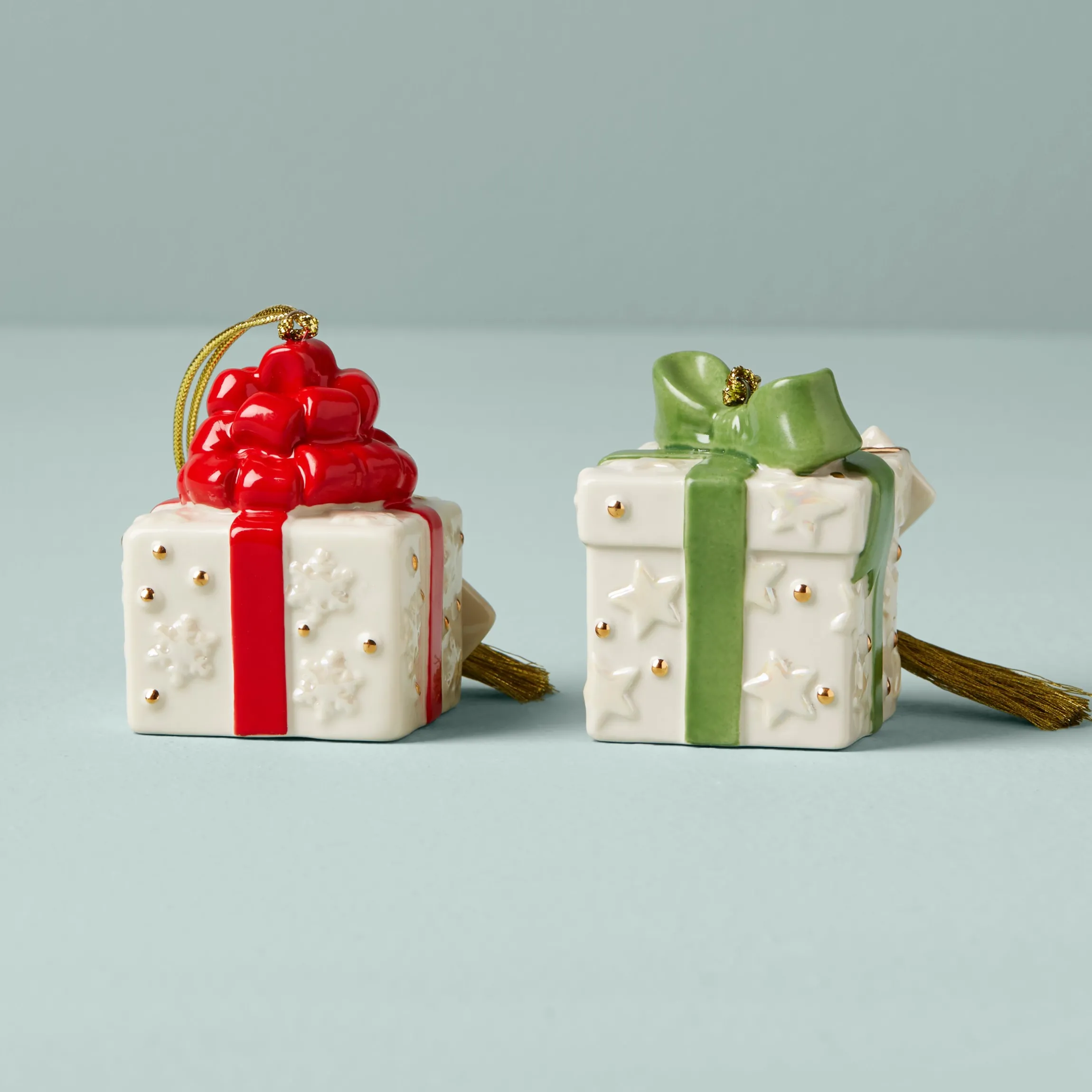 Personalized Forever Friends Presents 2-Piece Ornament Set