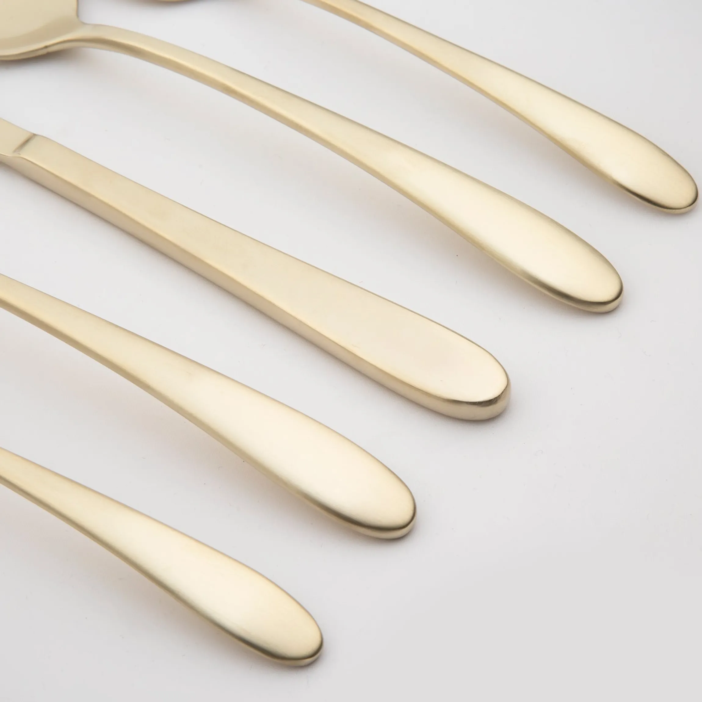Poet Champagne Satin 20-Piece Flatware Set