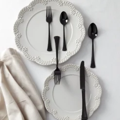 Portola Black Mirror 20-Piece Flatware Set