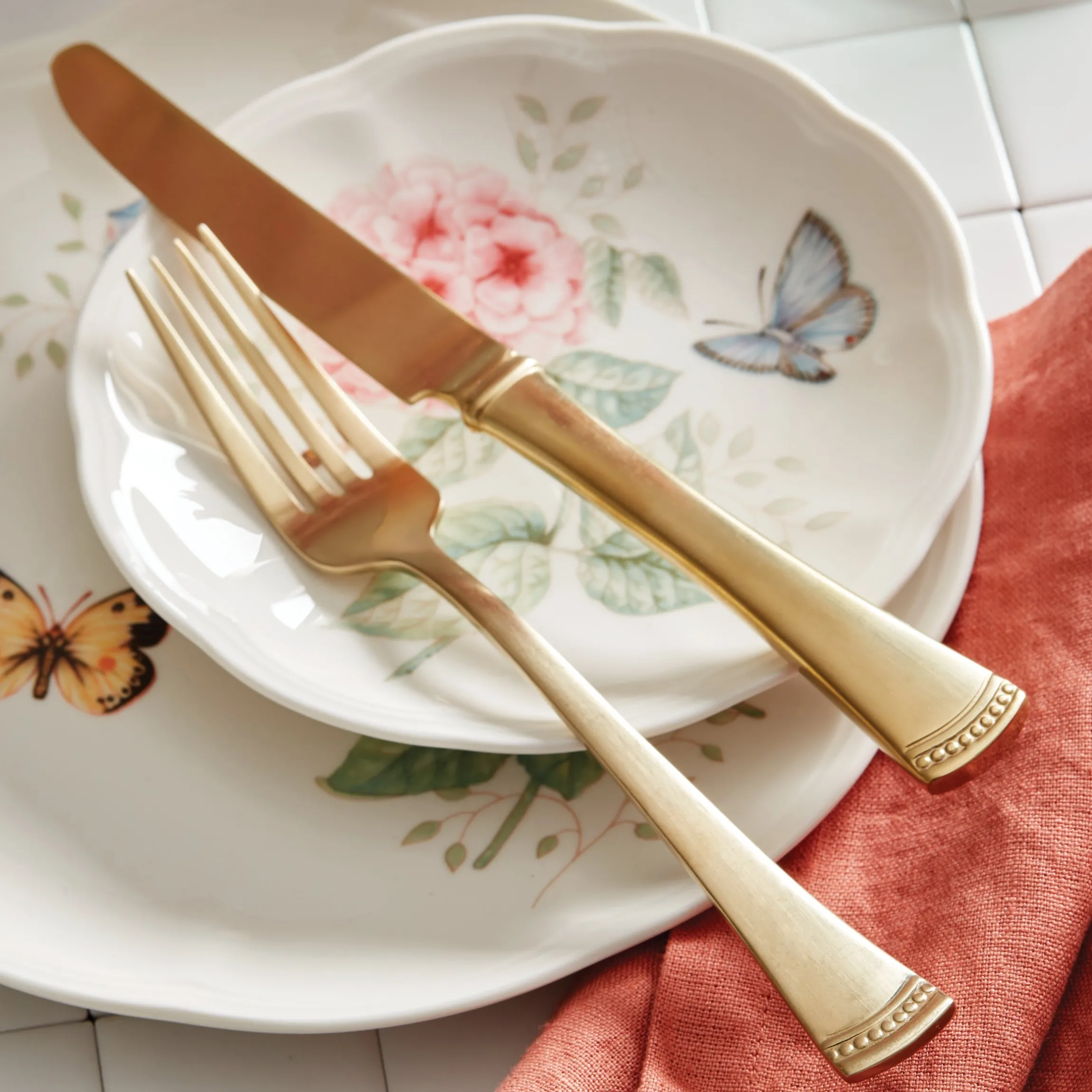 Portola Gold Satin 20-Piece Flatware Set