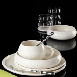 Quirk 12-Piece Dinnerware Set