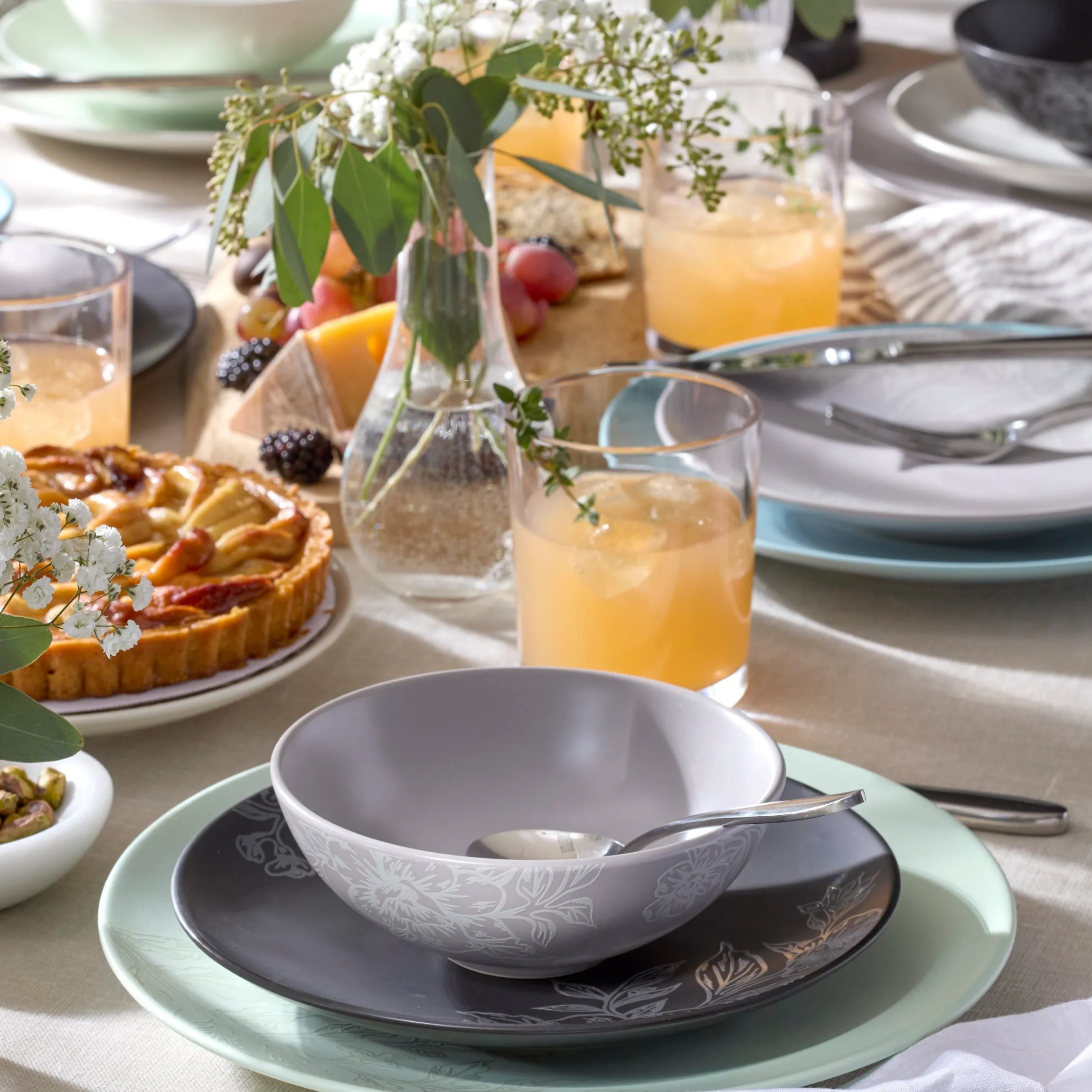 Roseto Soft Sage 12-Piece Dinnerware Set
