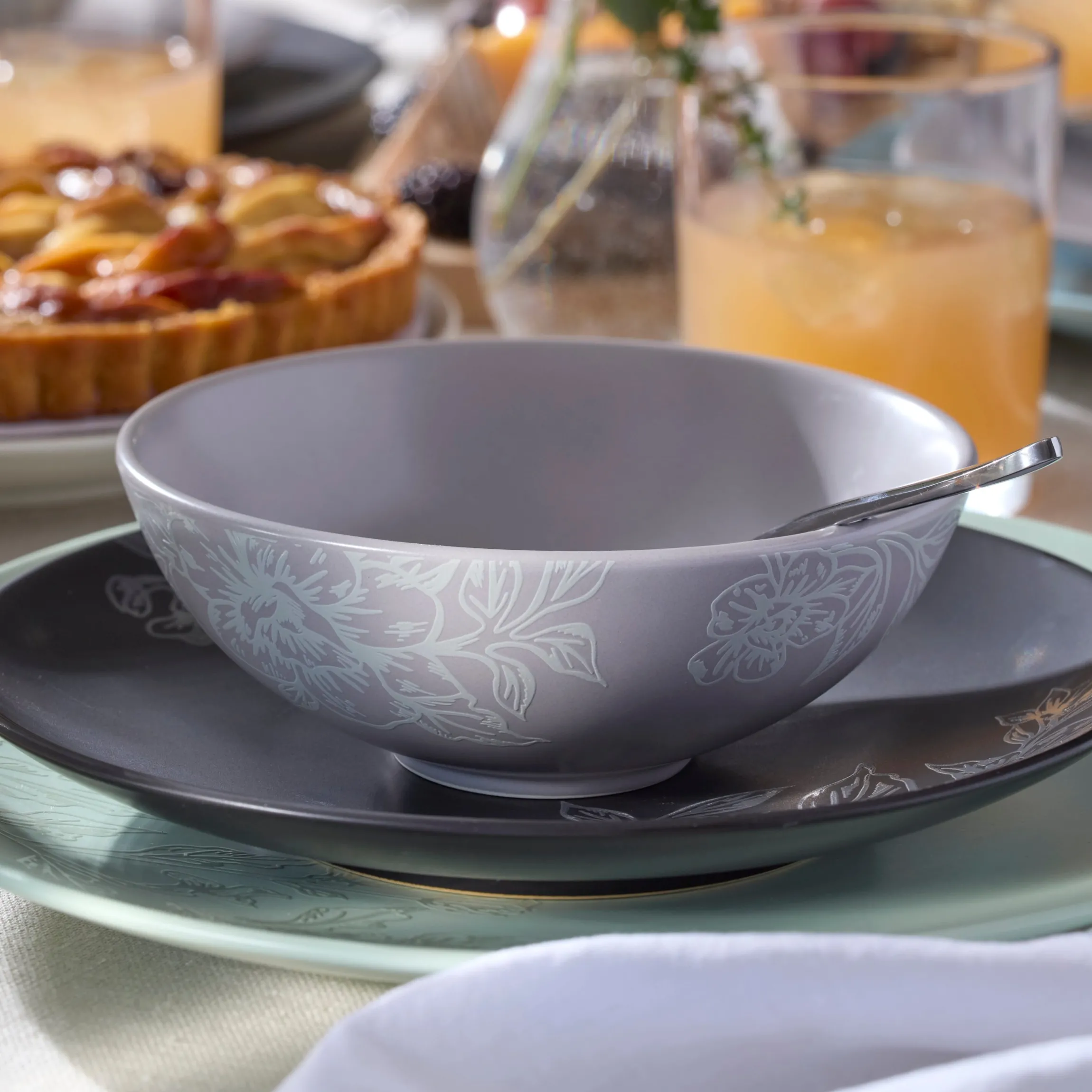 Roseto Soft Sage 12-Piece Dinnerware Set