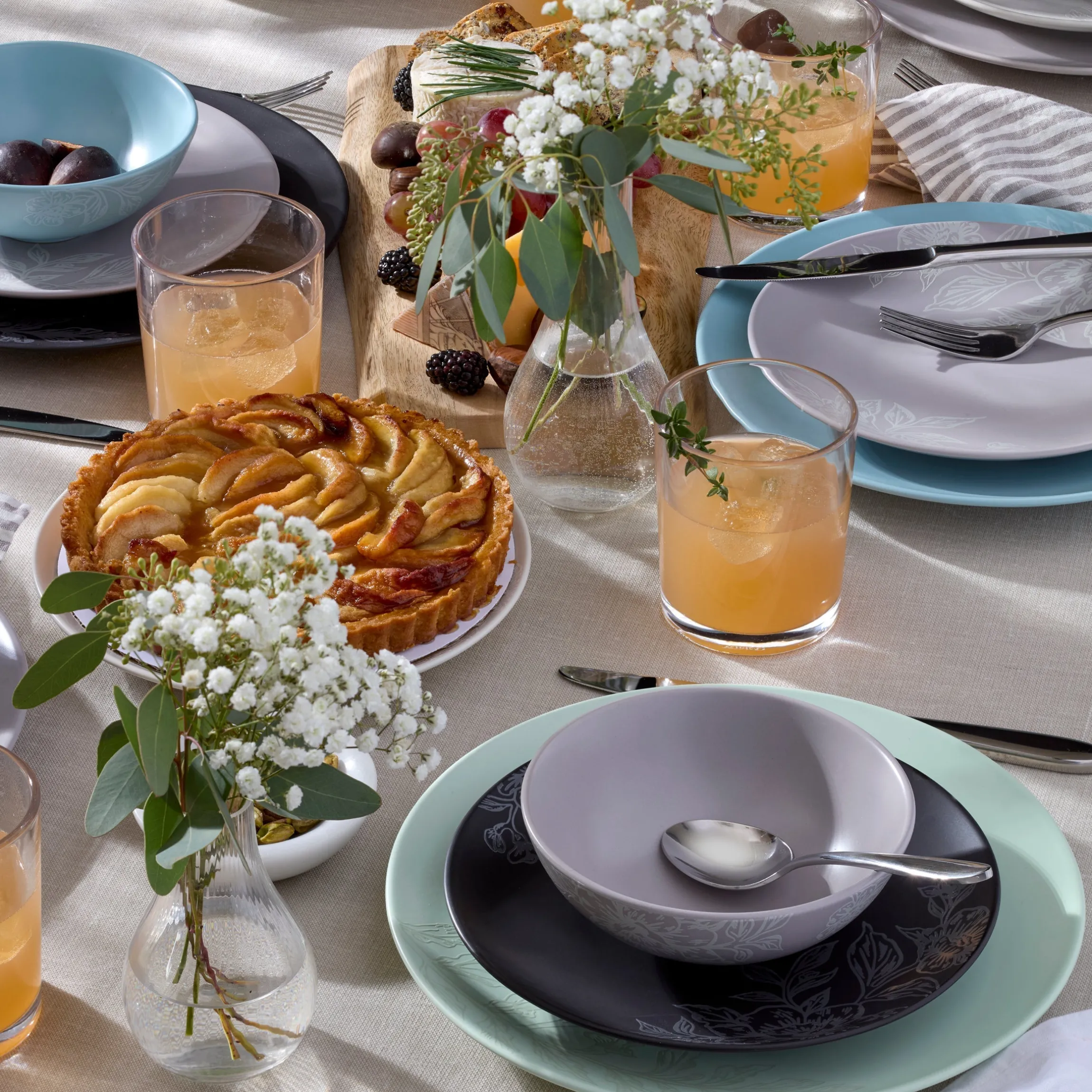 Roseto Soft Sage 12-Piece Dinnerware Set